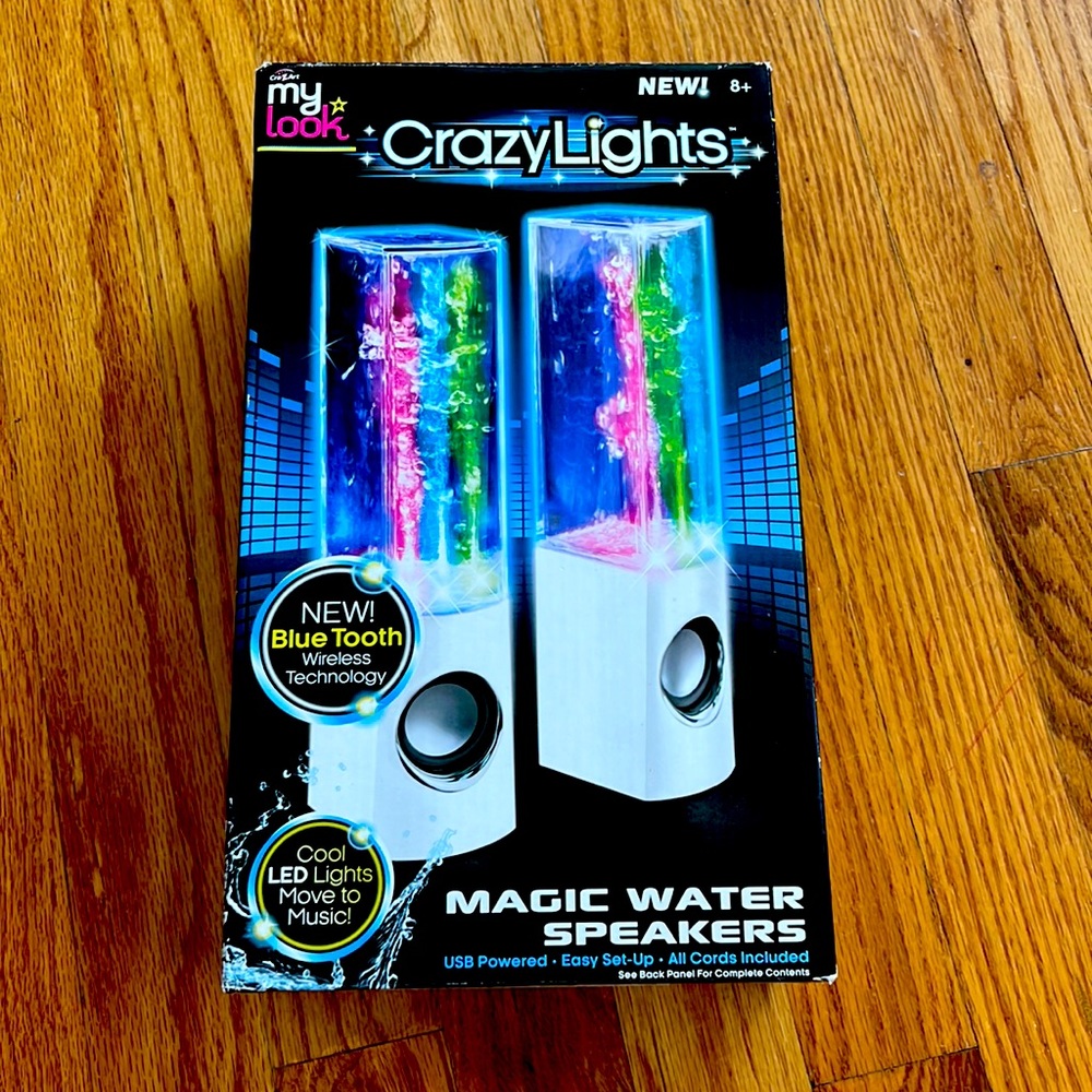 NIB My look Crazy Lights Magic Water Speakers